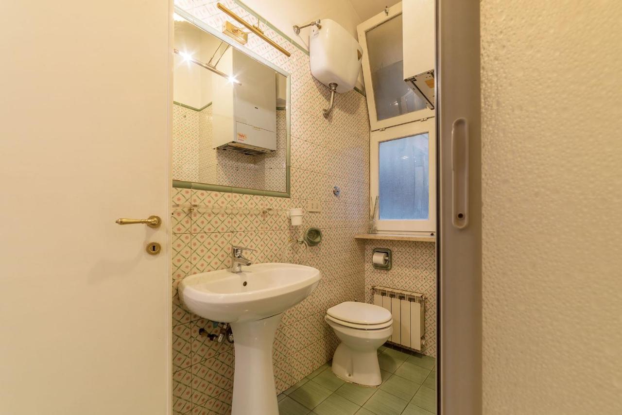 Trastevere & Ponte Sisto Cozy Flat โรม ภายนอก รูปภาพ